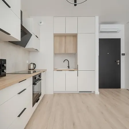 Dmowskiego Kepa Mieszczanska With Free Garage By Renters Appartamento
